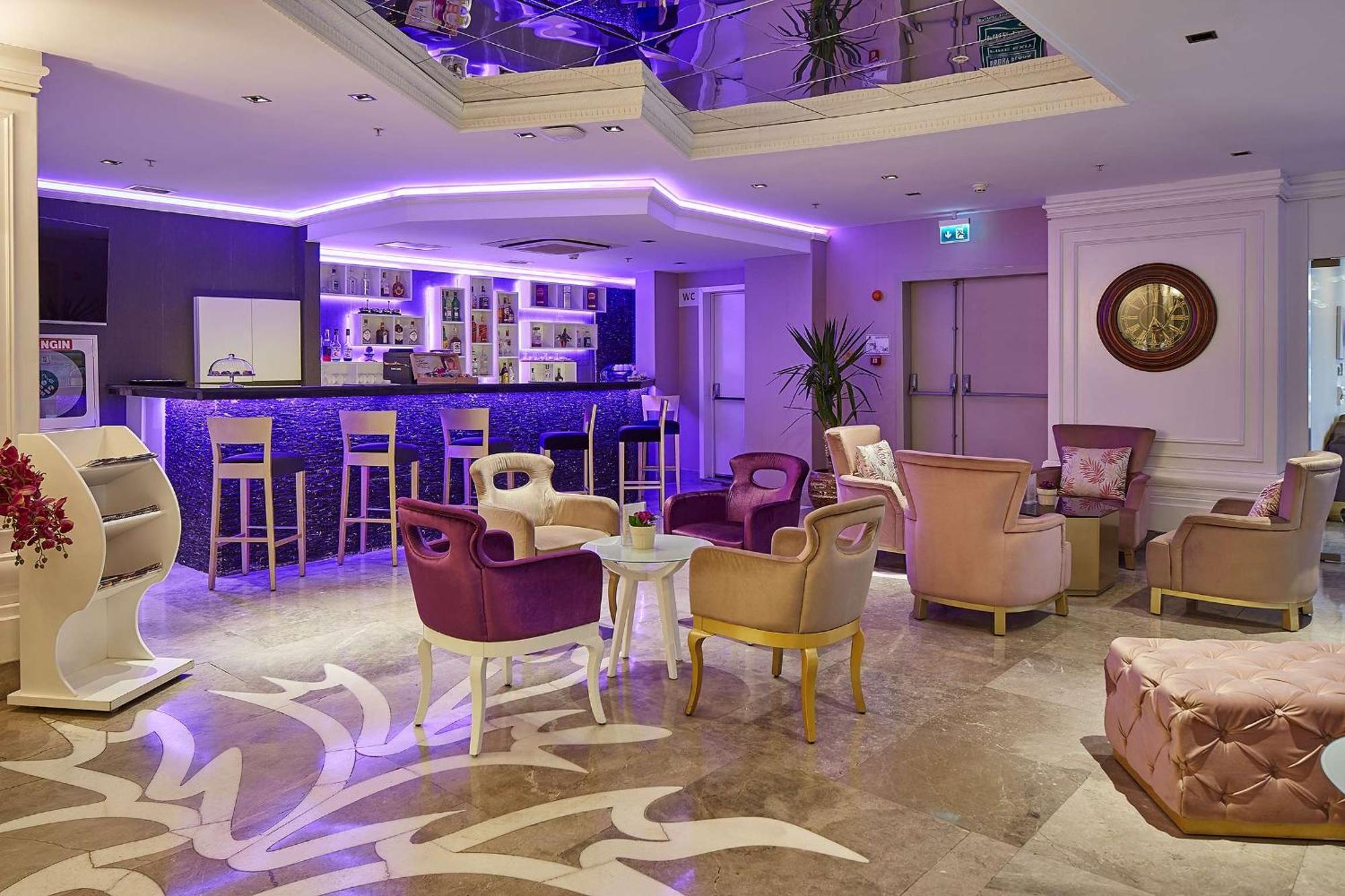 DoubleTree by Hilton Izmir - Alsancak Otel Dış mekan fotoğraf