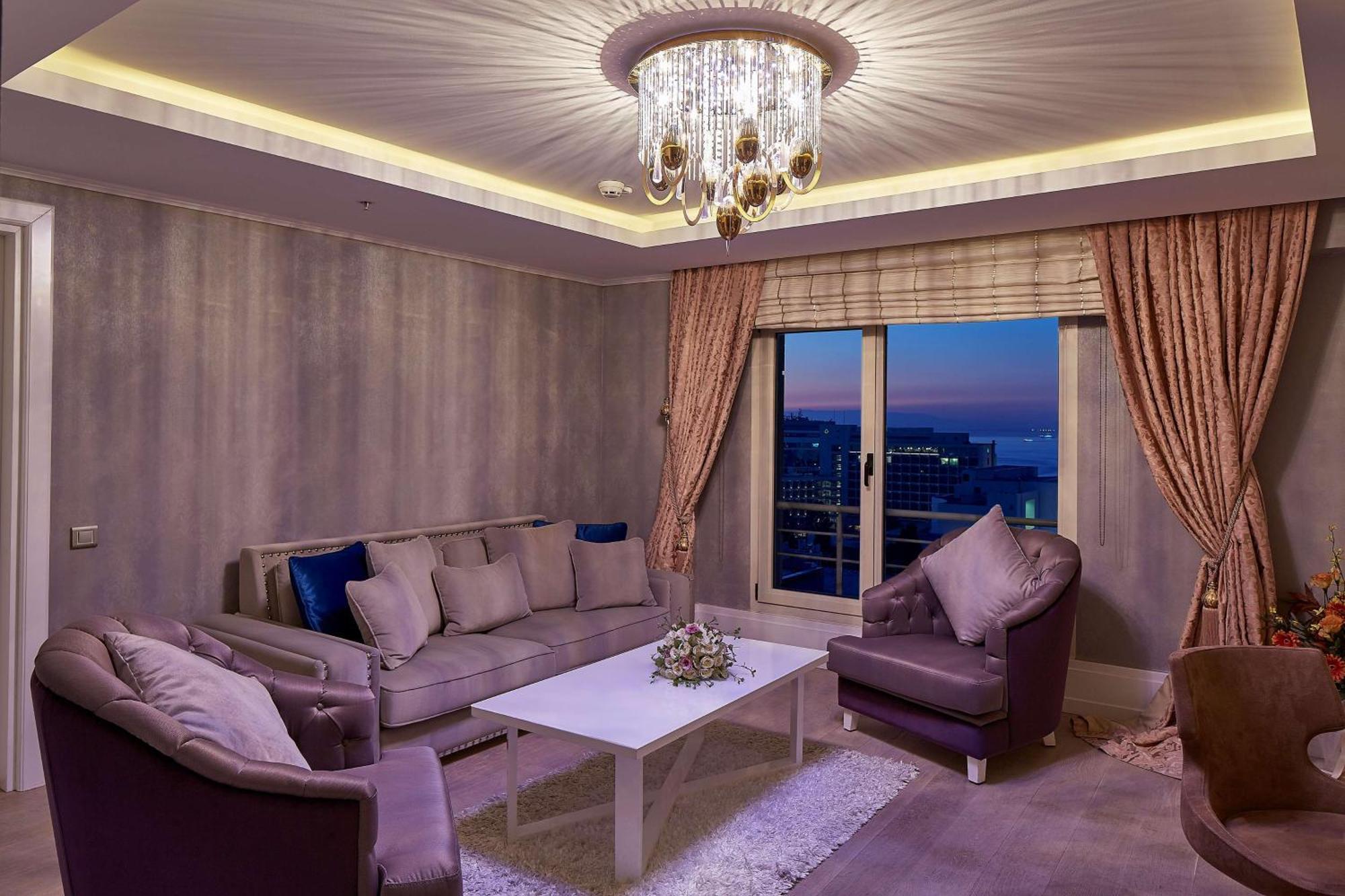 DoubleTree by Hilton Izmir - Alsancak Otel Dış mekan fotoğraf